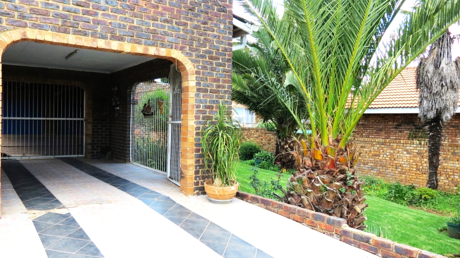 4 Bedroom Property for Sale in Randgate Gauteng