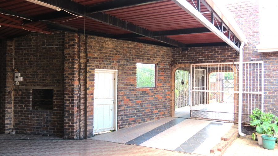 4 Bedroom Property for Sale in Randgate Gauteng