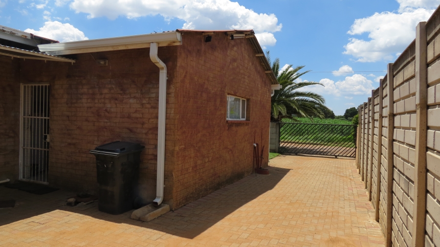 4 Bedroom Property for Sale in Randgate Gauteng