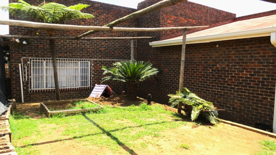 4 Bedroom Property for Sale in Randgate Gauteng
