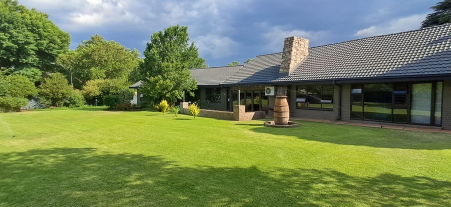 4 Bedroom Property for Sale in Meyerton Central Gauteng