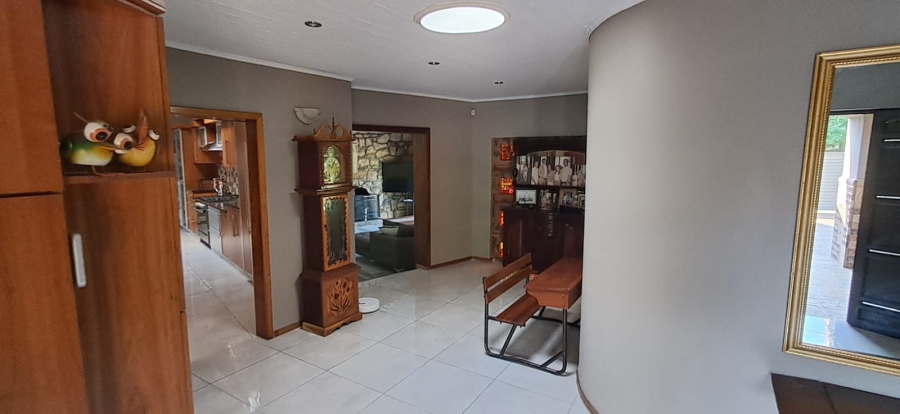 4 Bedroom Property for Sale in Meyerton Central Gauteng