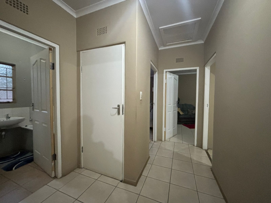4 Bedroom Property for Sale in Vanderbijlpark CW 3 Gauteng