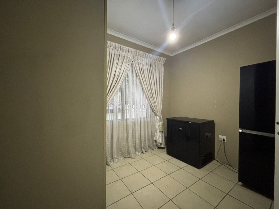 4 Bedroom Property for Sale in Vanderbijlpark CW 3 Gauteng