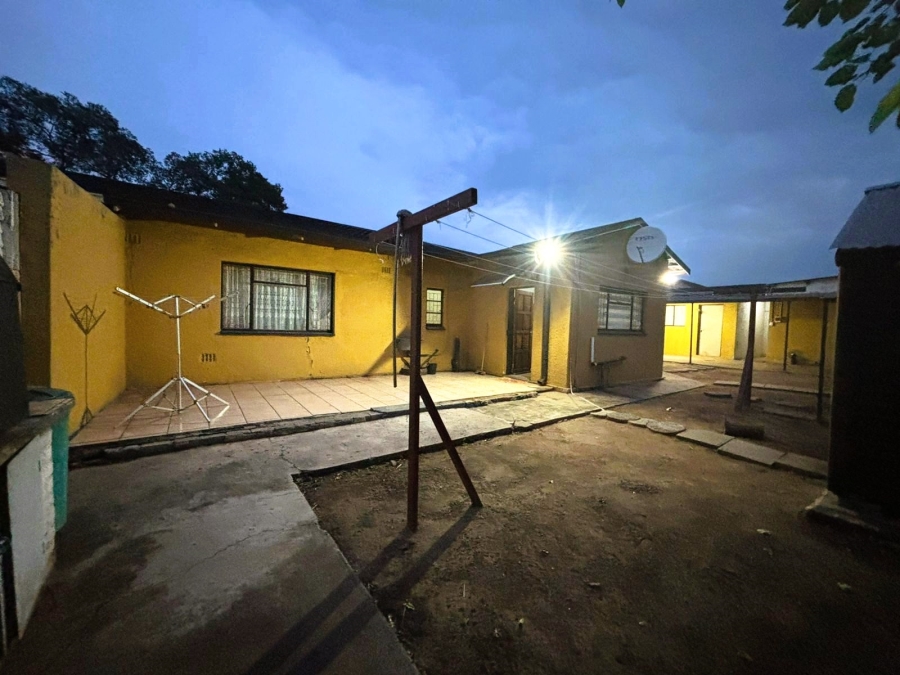 4 Bedroom Property for Sale in Vanderbijlpark CW 3 Gauteng