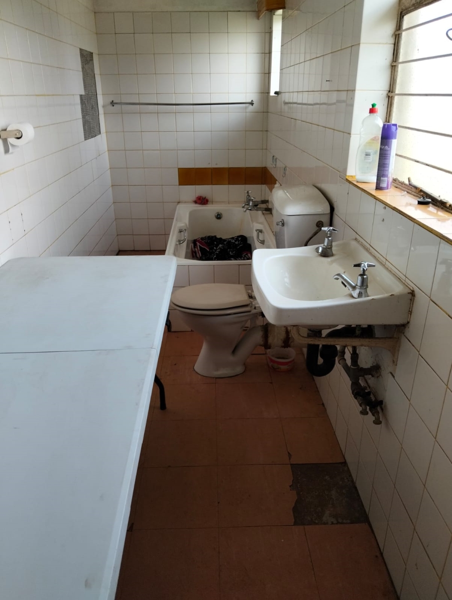 To Let 2 Bedroom Property for Rent in Gladwood Gauteng