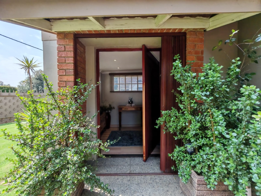 4 Bedroom Property for Sale in Risiville Gauteng
