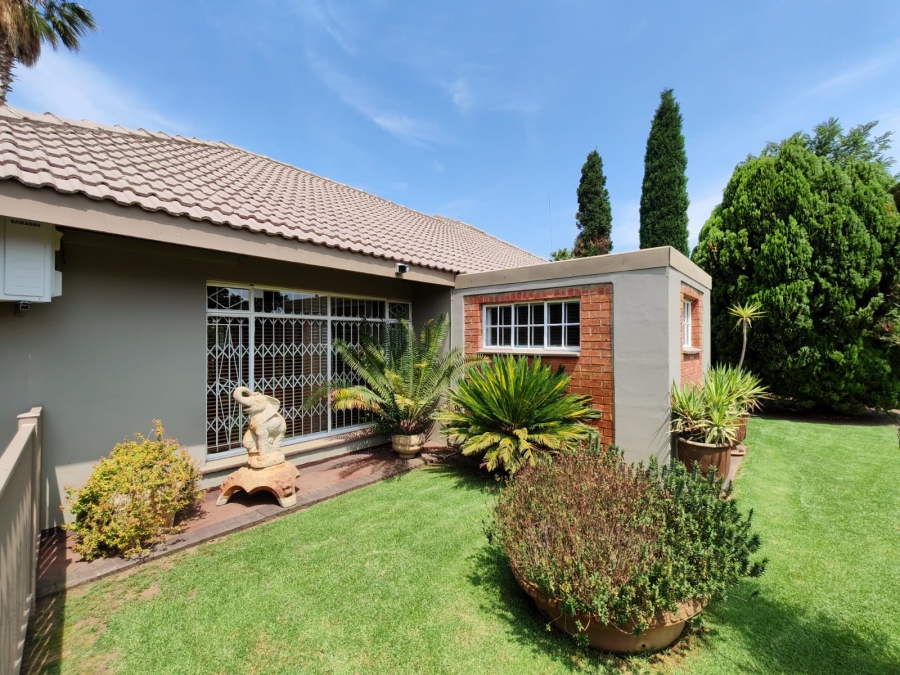4 Bedroom Property for Sale in Risiville Gauteng