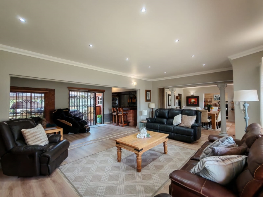 4 Bedroom Property for Sale in Risiville Gauteng