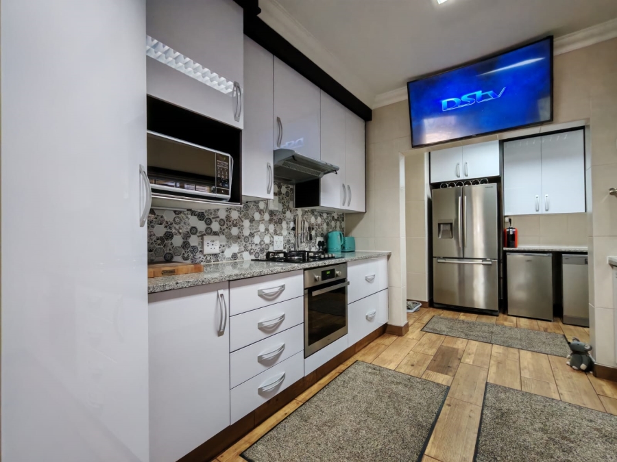 4 Bedroom Property for Sale in Risiville Gauteng