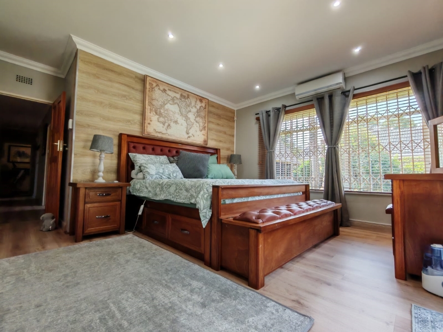 4 Bedroom Property for Sale in Risiville Gauteng