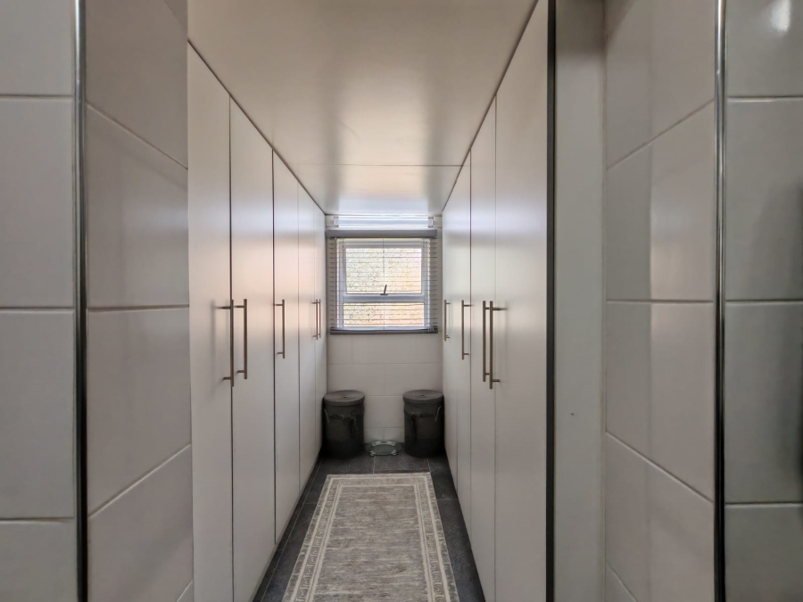 4 Bedroom Property for Sale in Risiville Gauteng