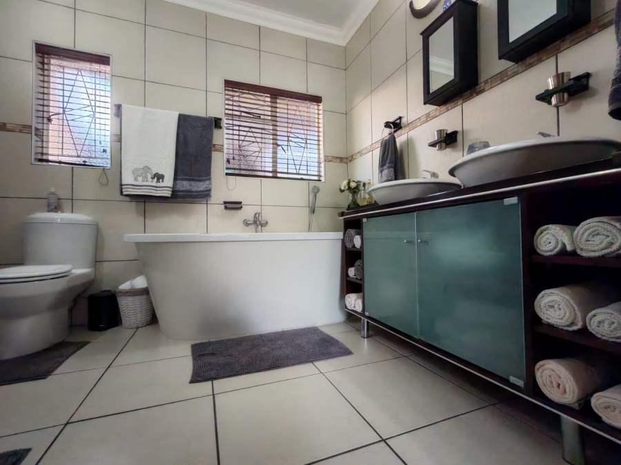4 Bedroom Property for Sale in Risiville Gauteng