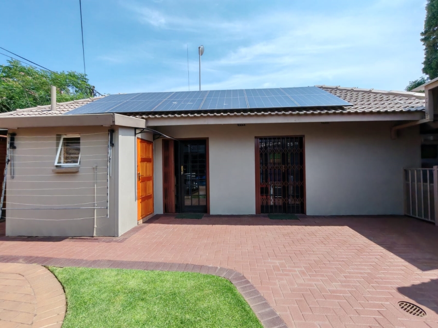 4 Bedroom Property for Sale in Risiville Gauteng