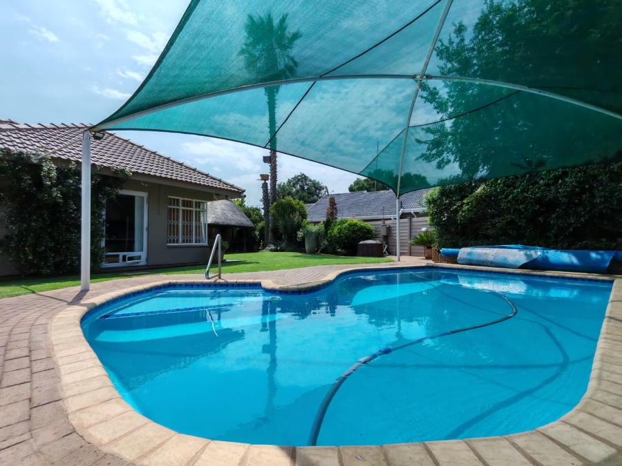 4 Bedroom Property for Sale in Risiville Gauteng