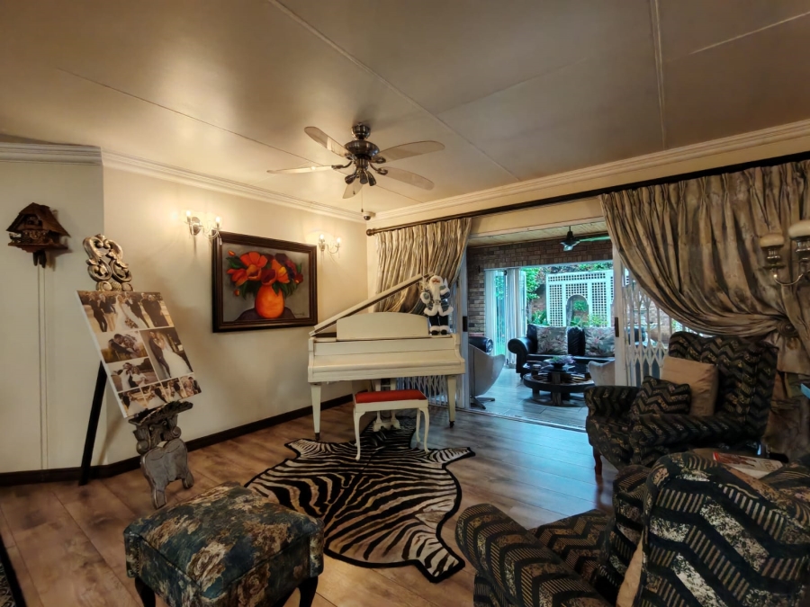 3 Bedroom Property for Sale in Three Rivers Proper Gauteng