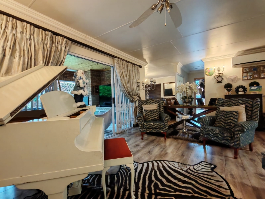 3 Bedroom Property for Sale in Three Rivers Proper Gauteng