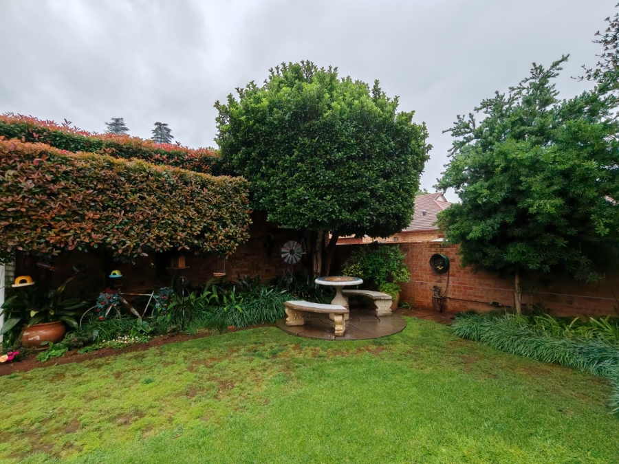 3 Bedroom Property for Sale in Three Rivers Proper Gauteng