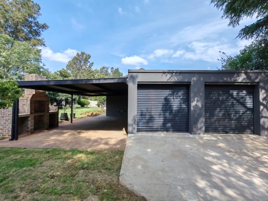 4 Bedroom Property for Sale in Risiville Gauteng