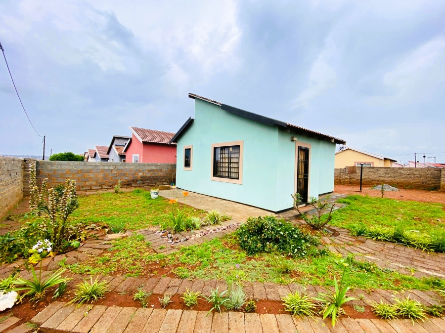 2 Bedroom Property for Sale in Savanna City Gauteng