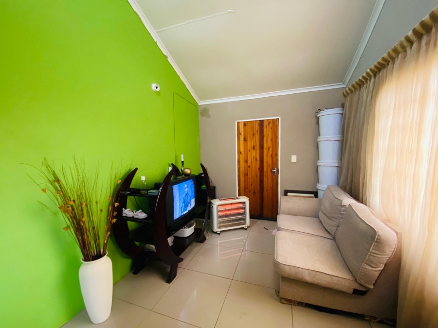 2 Bedroom Property for Sale in Savanna City Gauteng