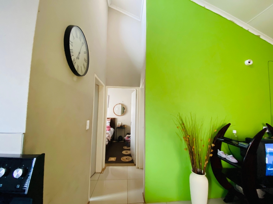 2 Bedroom Property for Sale in Savanna City Gauteng