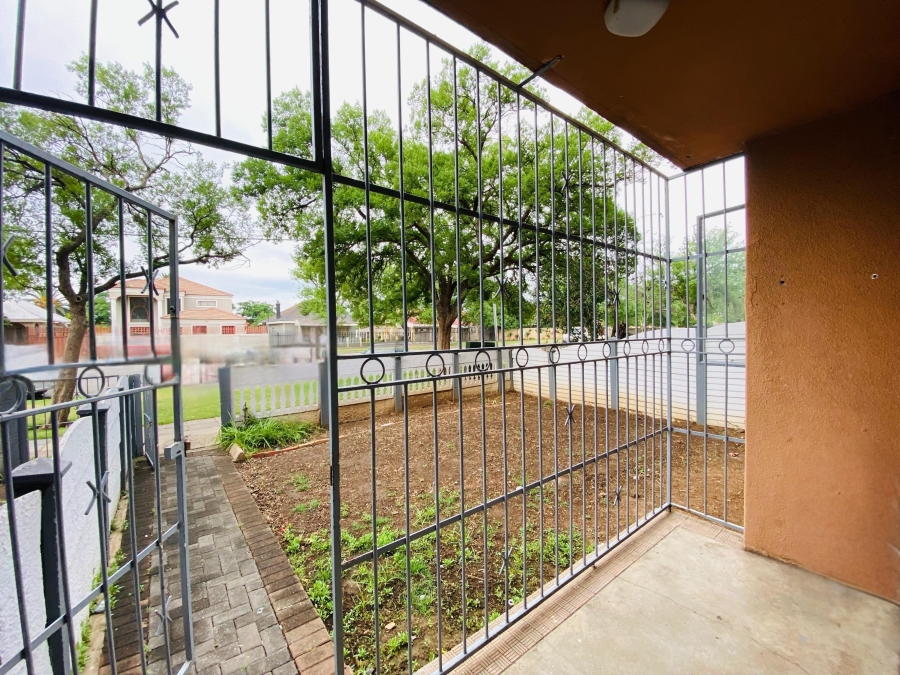 2 Bedroom Property for Sale in Vereeniging Gauteng