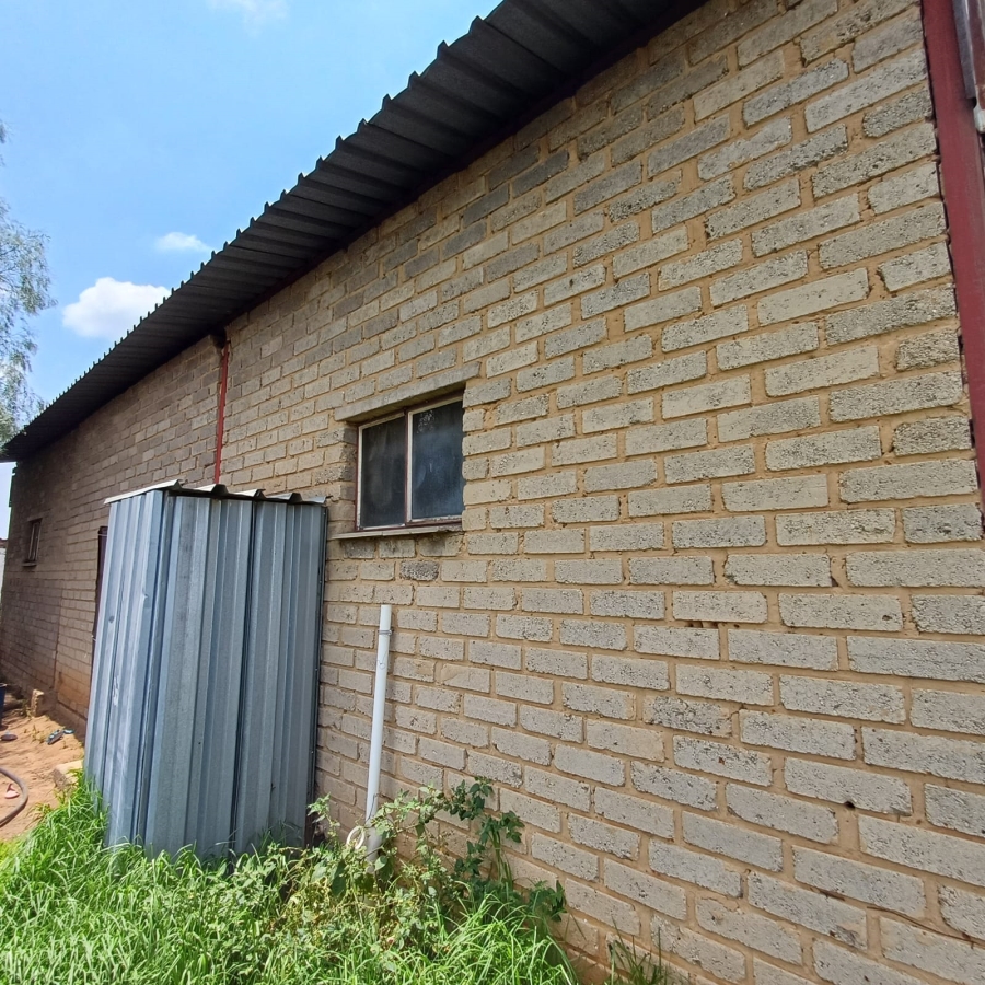 1 Bedroom Property for Sale in Nelsonia Gauteng
