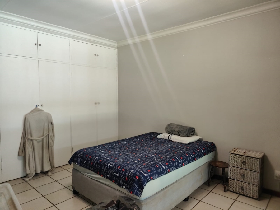 To Let 3 Bedroom Property for Rent in Glen Donald A H Gauteng