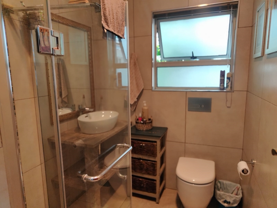 To Let 3 Bedroom Property for Rent in Glen Donald A H Gauteng