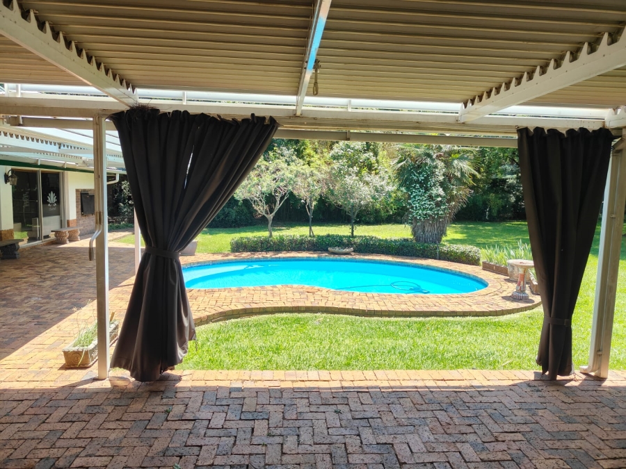 To Let 3 Bedroom Property for Rent in Glen Donald A H Gauteng