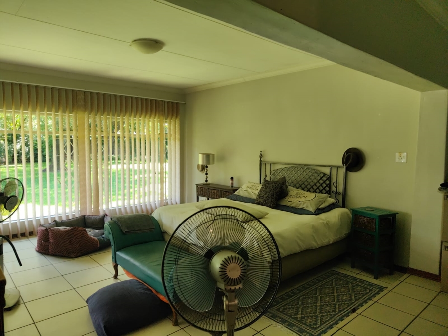 To Let 3 Bedroom Property for Rent in Glen Donald A H Gauteng