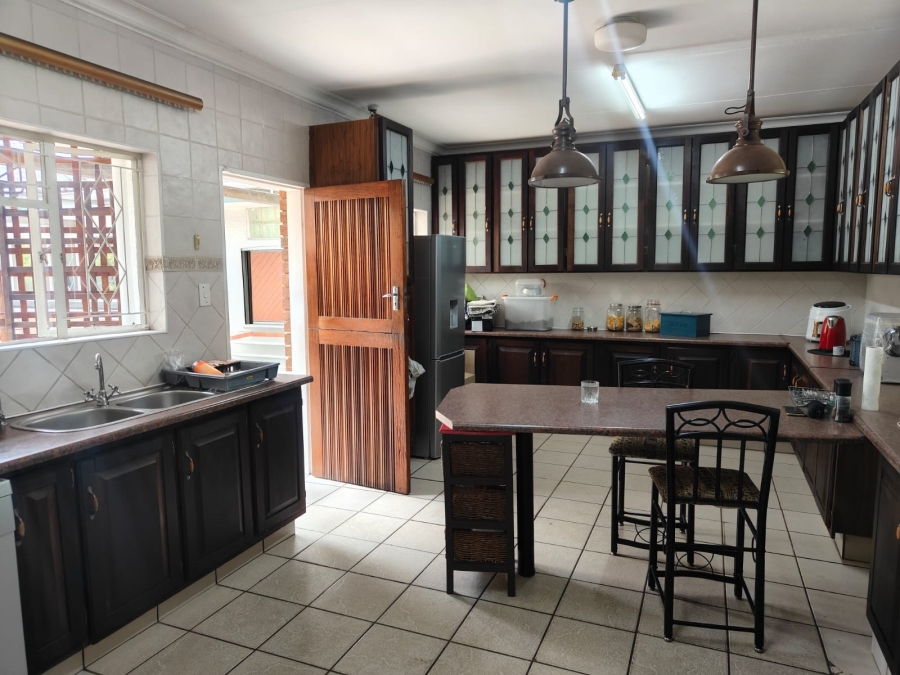 To Let 3 Bedroom Property for Rent in Glen Donald A H Gauteng