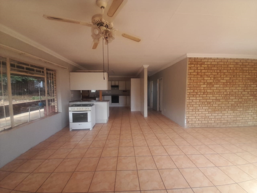 To Let 2 Bedroom Property for Rent in Helenarus Gauteng