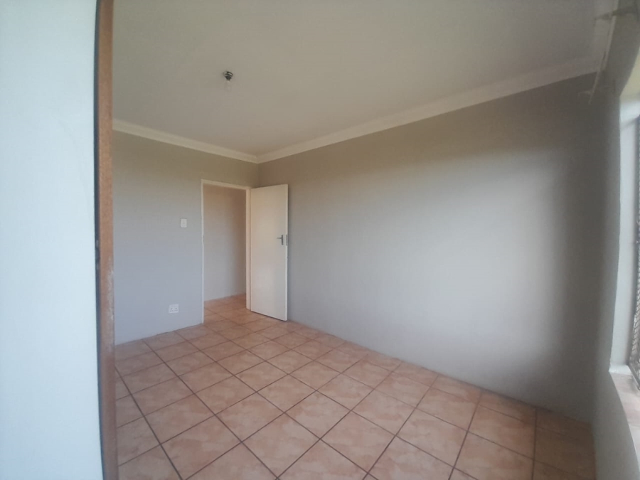 To Let 2 Bedroom Property for Rent in Helenarus Gauteng