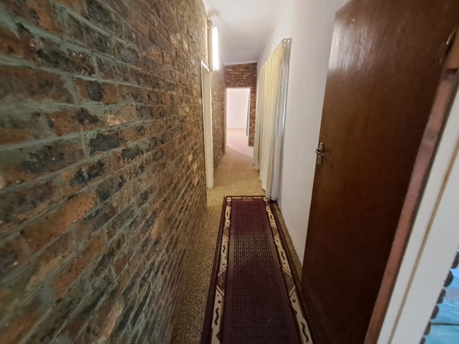 To Let 3 Bedroom Property for Rent in Three Rivers East Gauteng