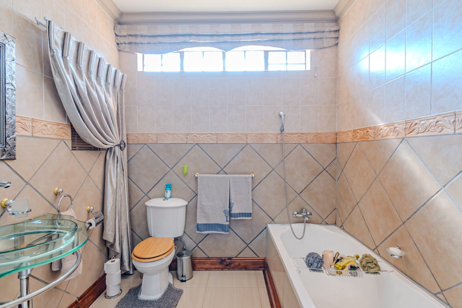 4 Bedroom Property for Sale in Montana Park Gauteng