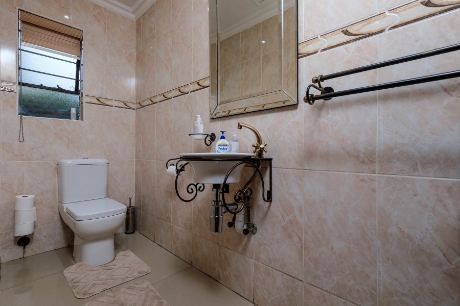 4 Bedroom Property for Sale in Rangeview Gauteng