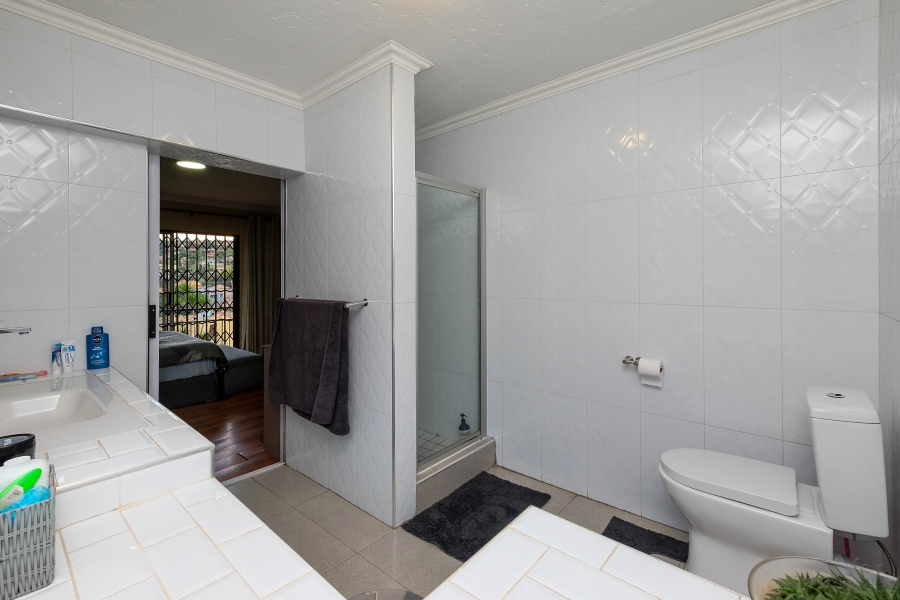 4 Bedroom Property for Sale in Rangeview Gauteng