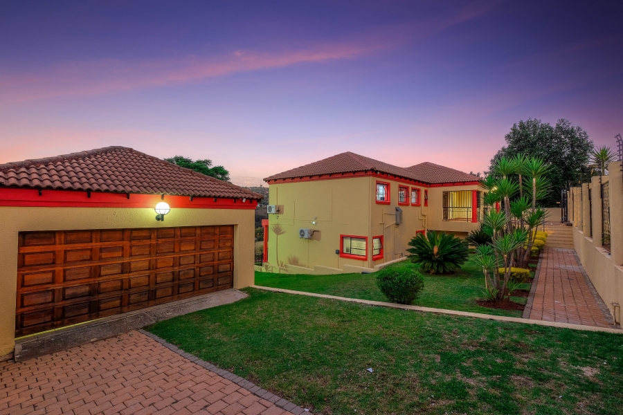 4 Bedroom Property for Sale in Rangeview Gauteng
