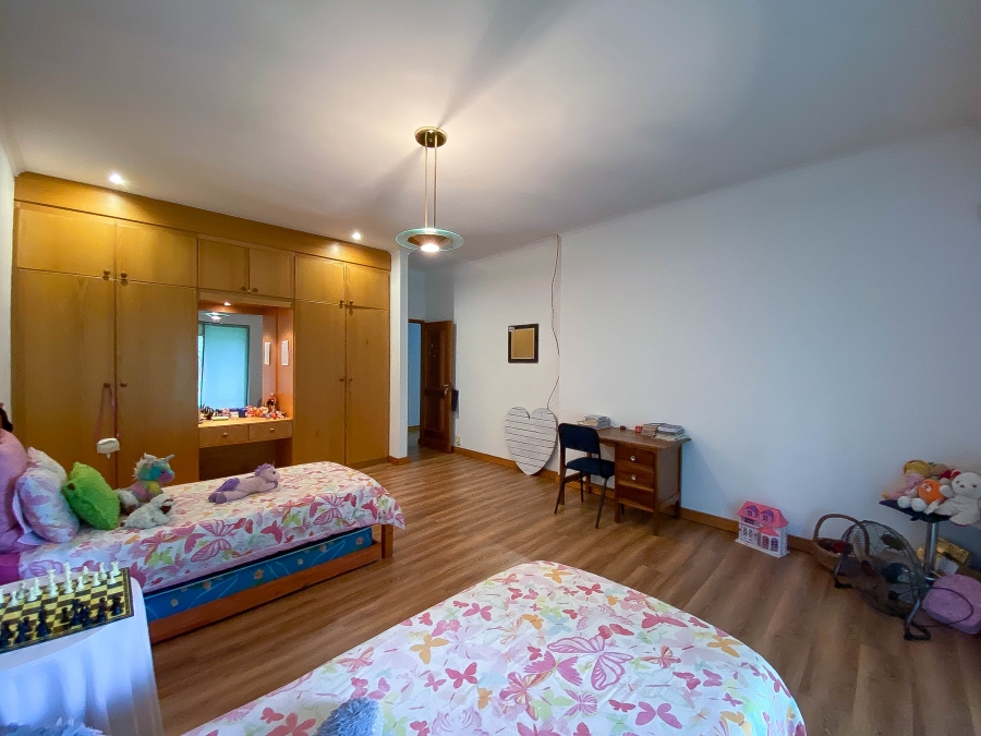 To Let 4 Bedroom Property for Rent in Zwavelpoort Gauteng