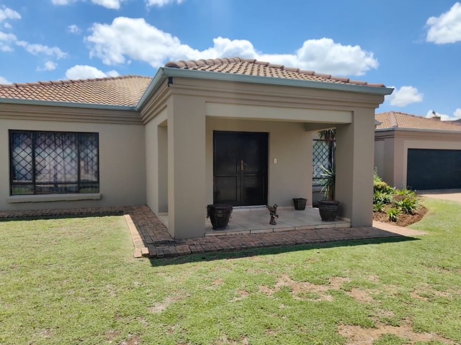 To Let 3 Bedroom Property for Rent in Three Rivers East Gauteng