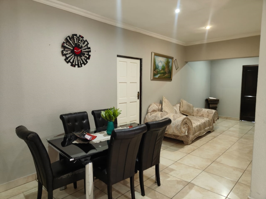 To Let 3 Bedroom Property for Rent in Three Rivers East Gauteng