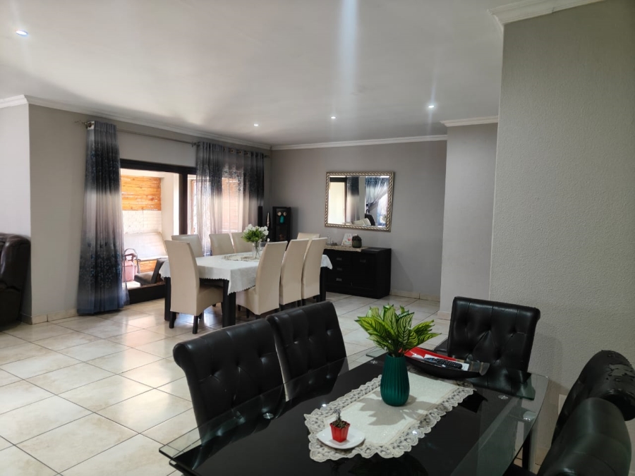 To Let 3 Bedroom Property for Rent in Three Rivers East Gauteng