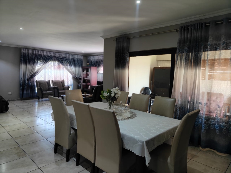 To Let 3 Bedroom Property for Rent in Three Rivers East Gauteng