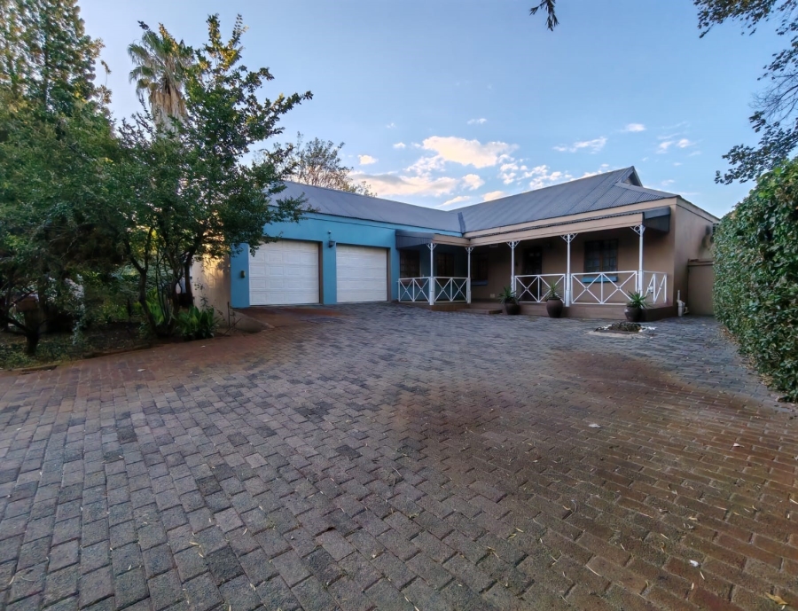 3 Bedroom Property for Sale in Three Rivers Proper Gauteng