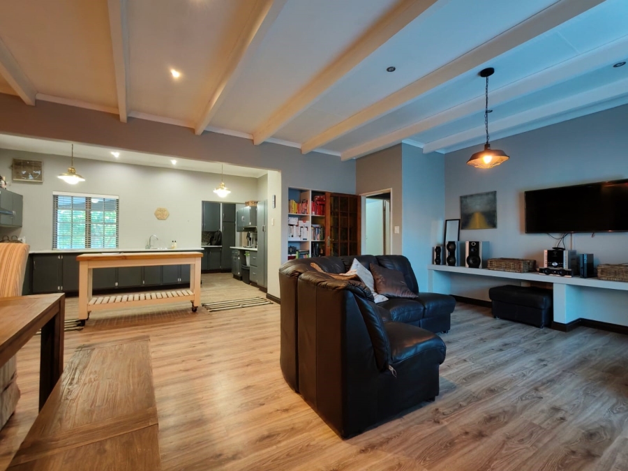 3 Bedroom Property for Sale in Three Rivers Proper Gauteng