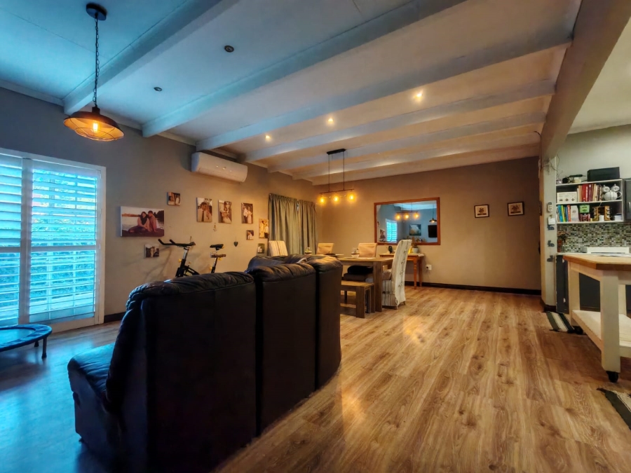 3 Bedroom Property for Sale in Three Rivers Proper Gauteng