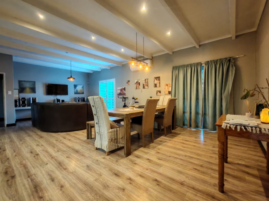 3 Bedroom Property for Sale in Three Rivers Proper Gauteng