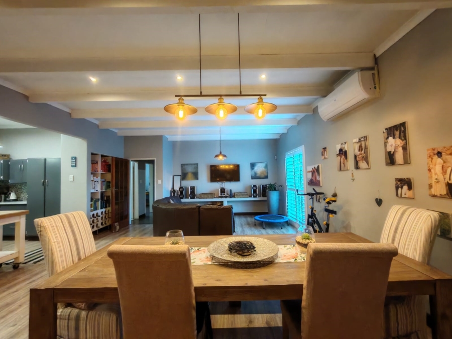 3 Bedroom Property for Sale in Three Rivers Proper Gauteng